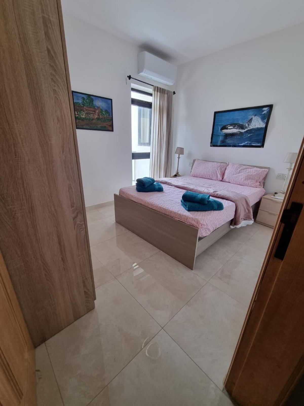 Modern Three Bedroom Apartment In Center Bugibba St. Paul's Bay Exterior foto